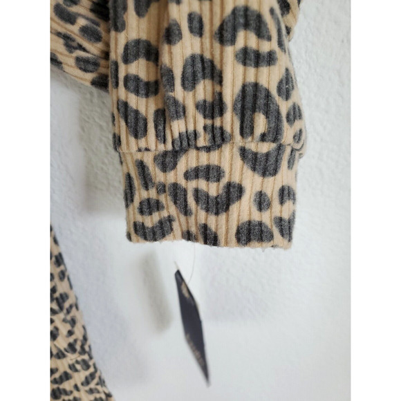Angels Forever Young Hoodie Shirt Womens Large Brown Animal Print New - Picture 8 of 16